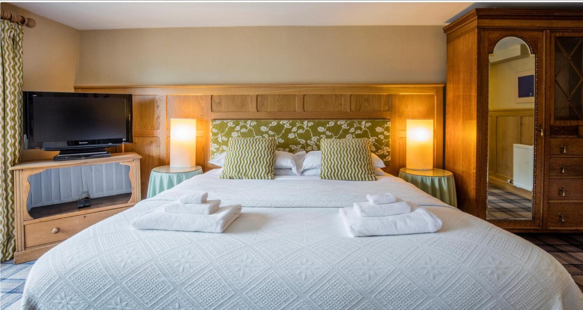 Yewfield Self Catering Apartments Хоуксхед Экстерьер фото