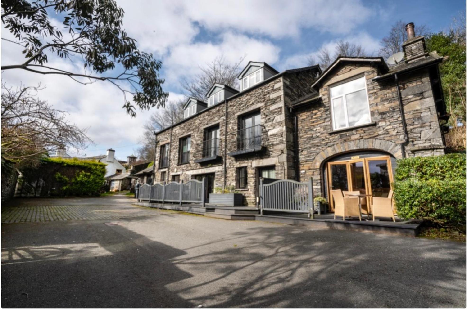 Yewfield Self Catering Apartments Хоуксхед Экстерьер фото