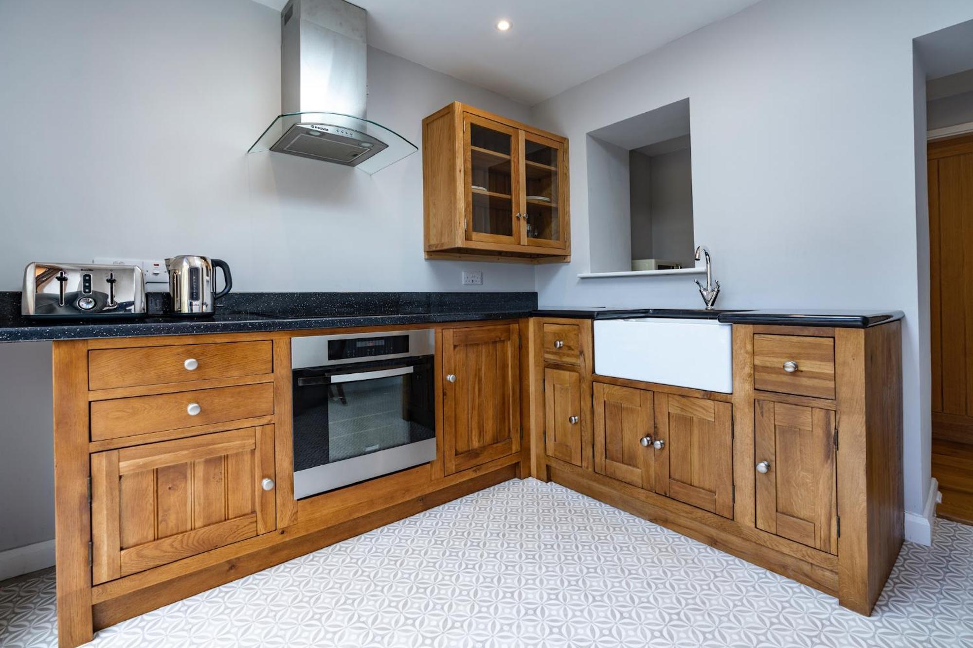 Yewfield Self Catering Apartments Хоуксхед Экстерьер фото